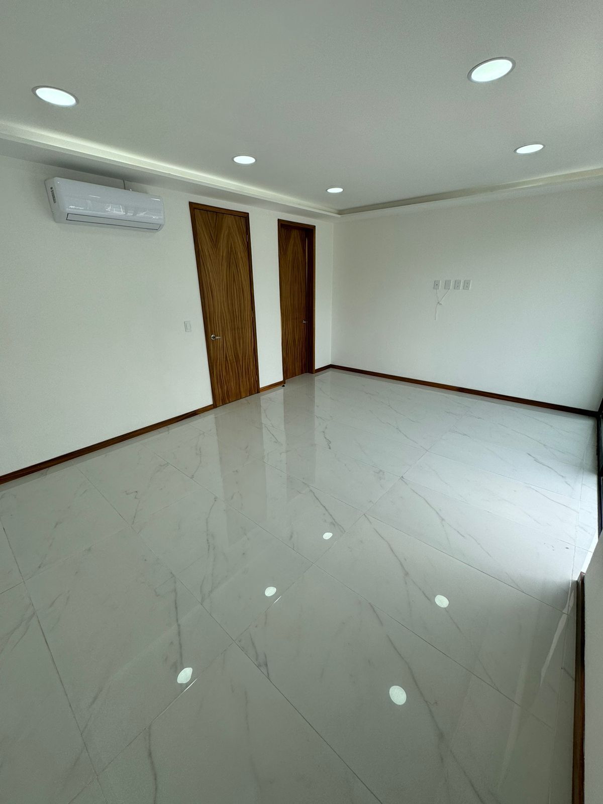 2 de 22: Recamaras con aire acondicionado