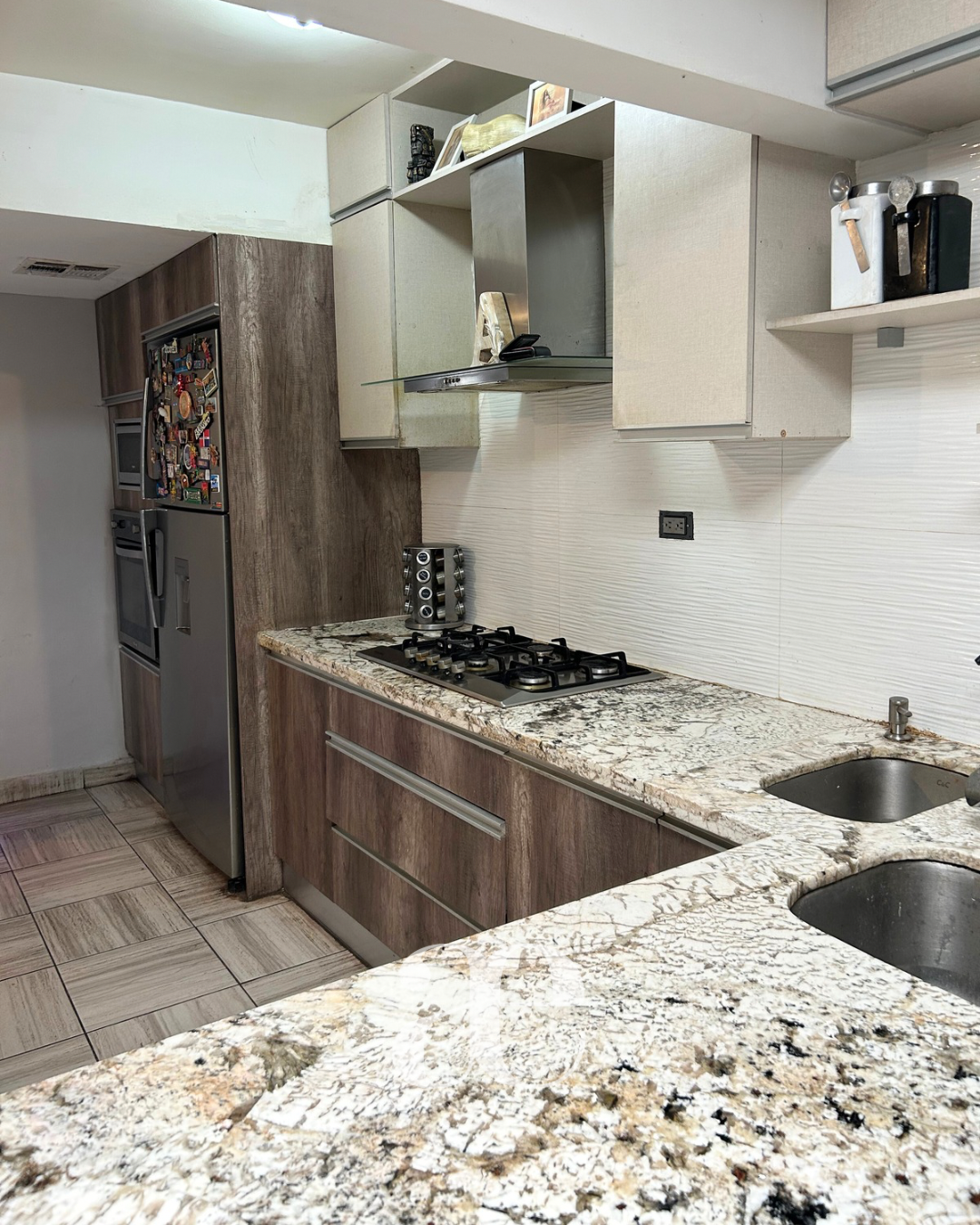 1 of 12: Cocina