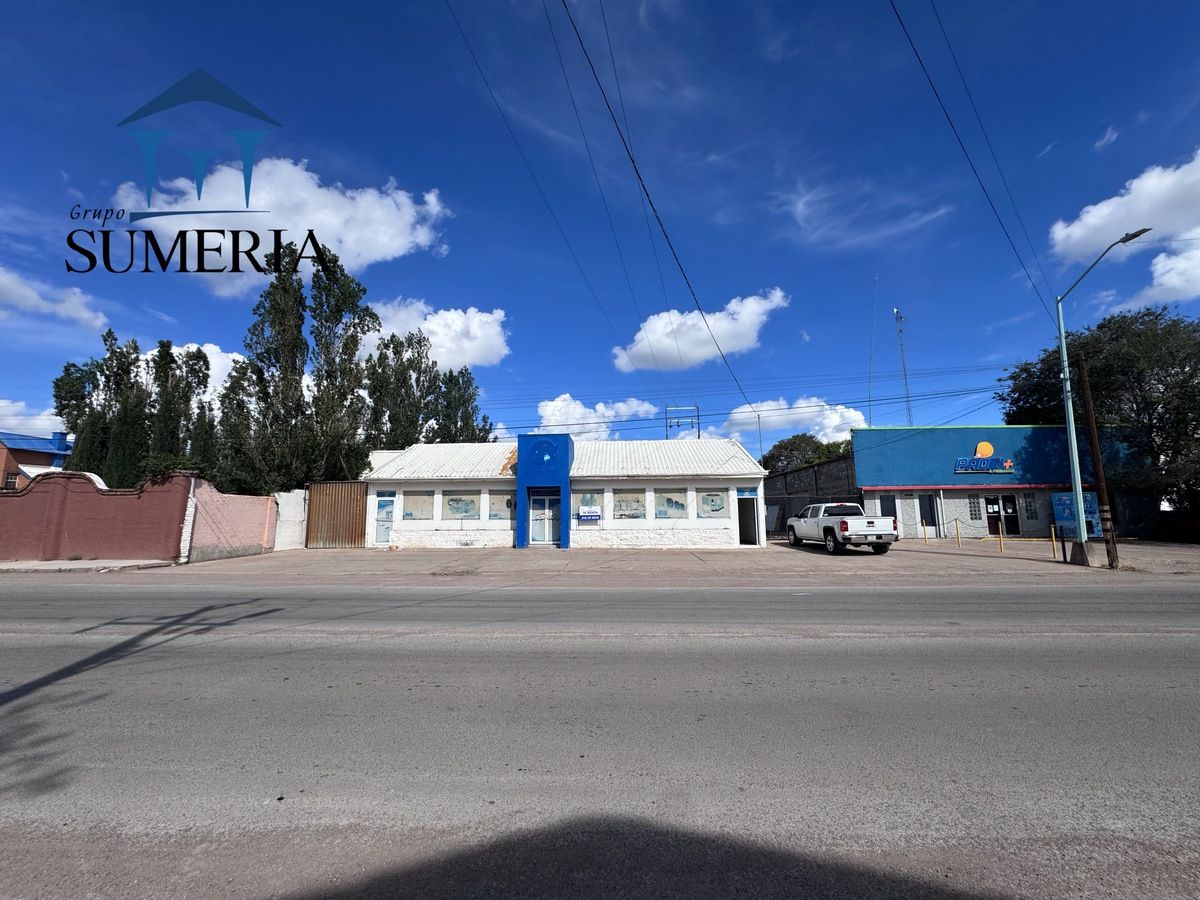 Gigante local comercial en renta