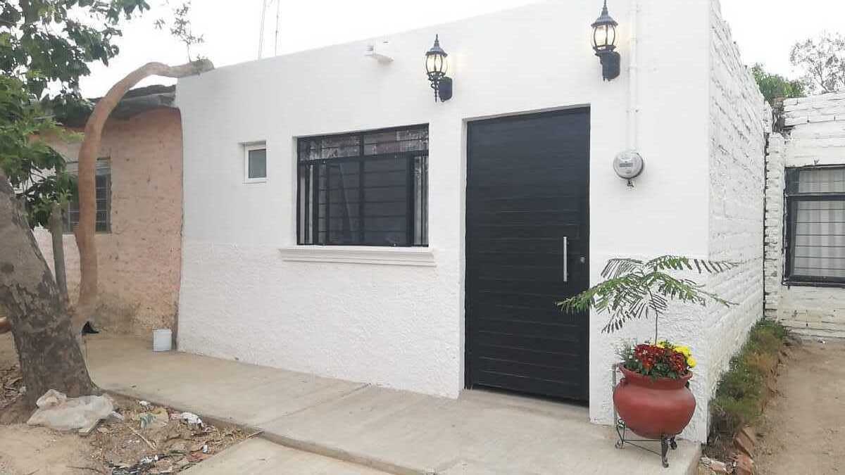 1 of 20: Ingreso Principal, terreno 5x25 mts