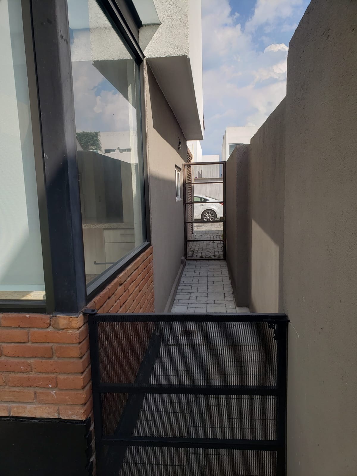 8 de 33