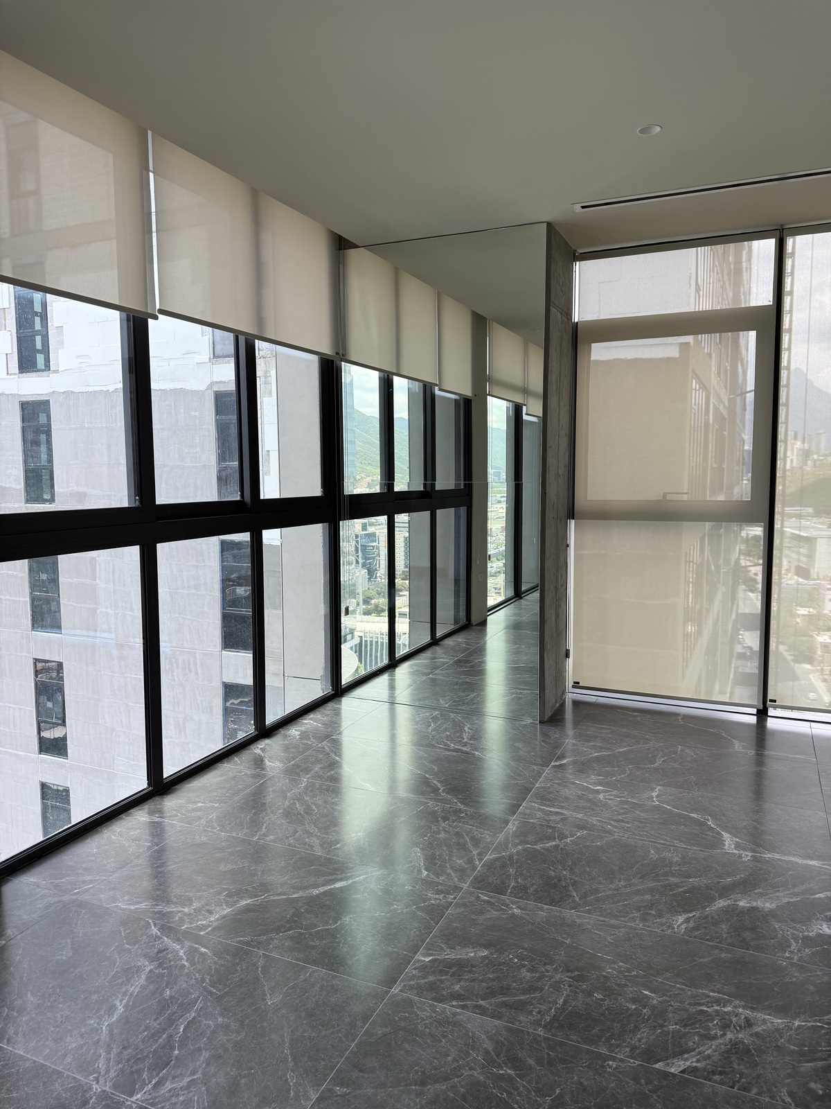 4 de 8: Sala
