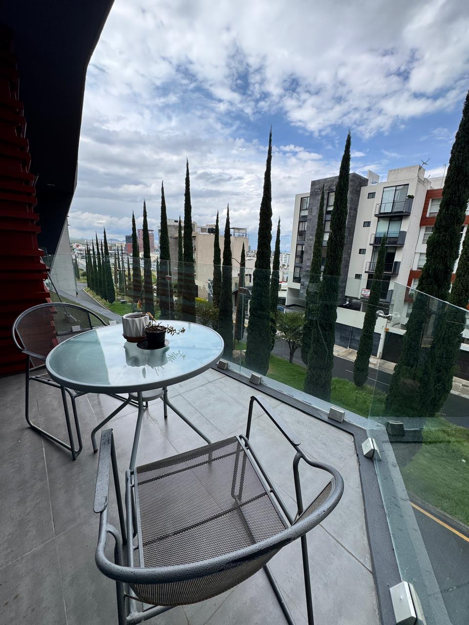 17 of 17: terraza