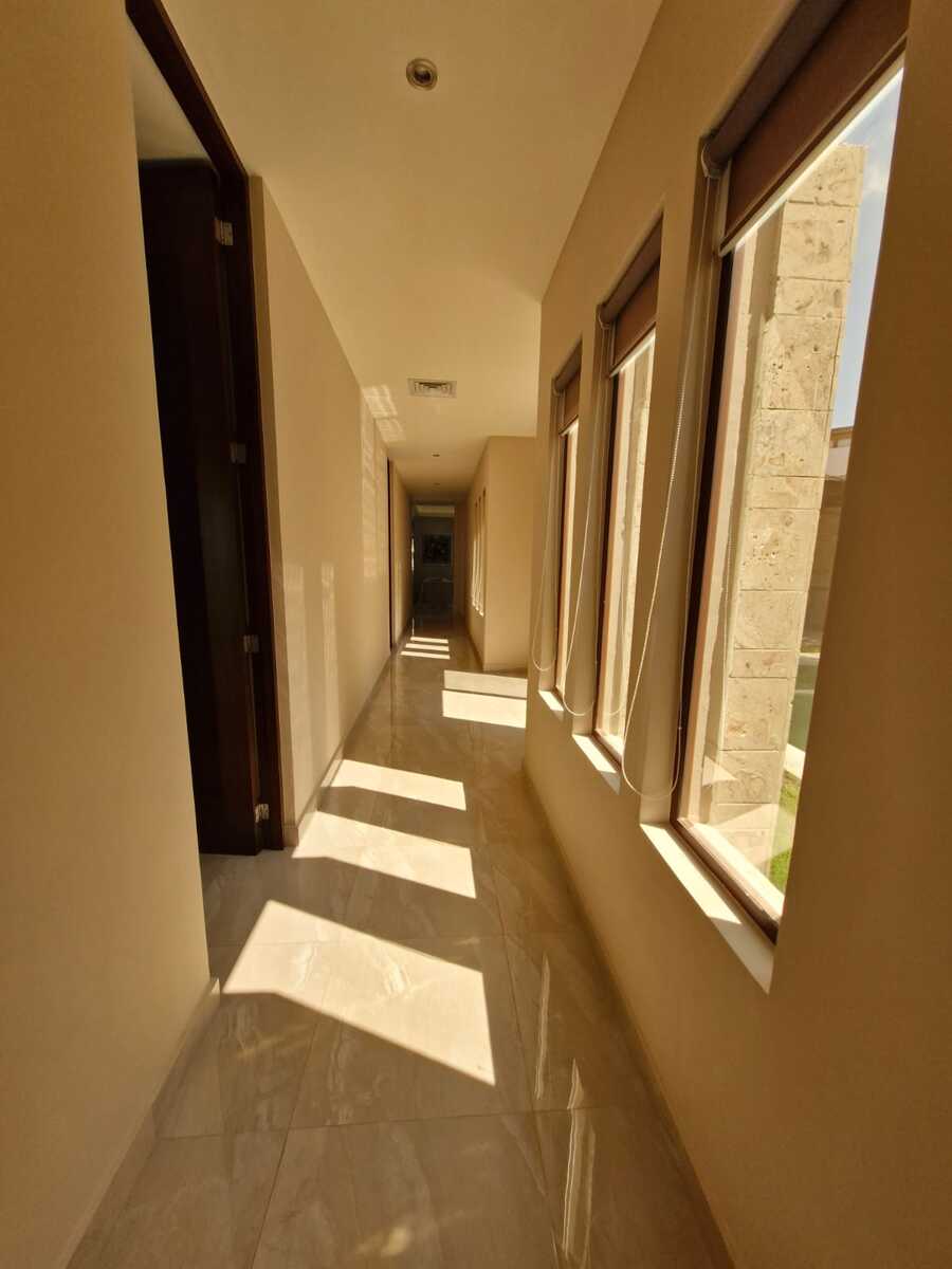 15 de 25: PASILLO PARA LAS RECAMARAS