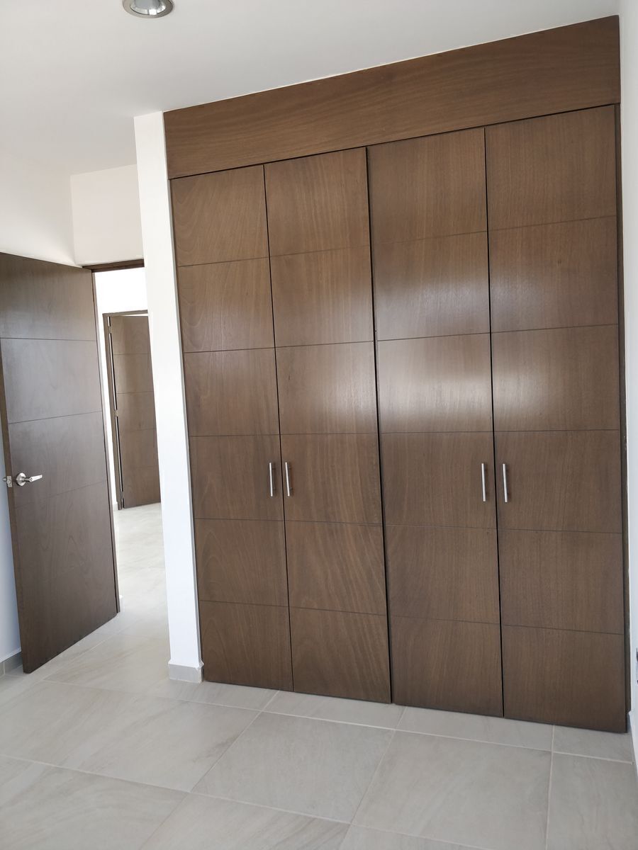 22 de 39: closet