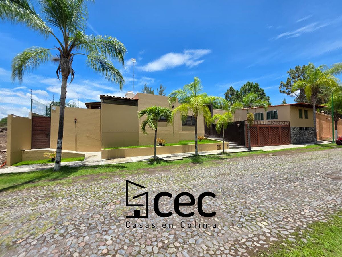 Residencia Campestre en Nogueras, 2 Niveles, 3 Recámaras, 2.5 Baños, Terraza