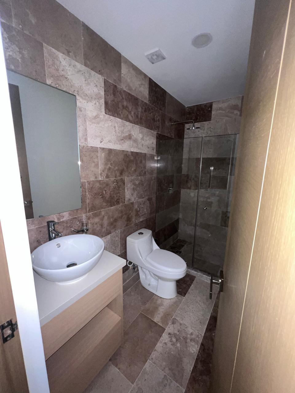 18 de 34: Baño