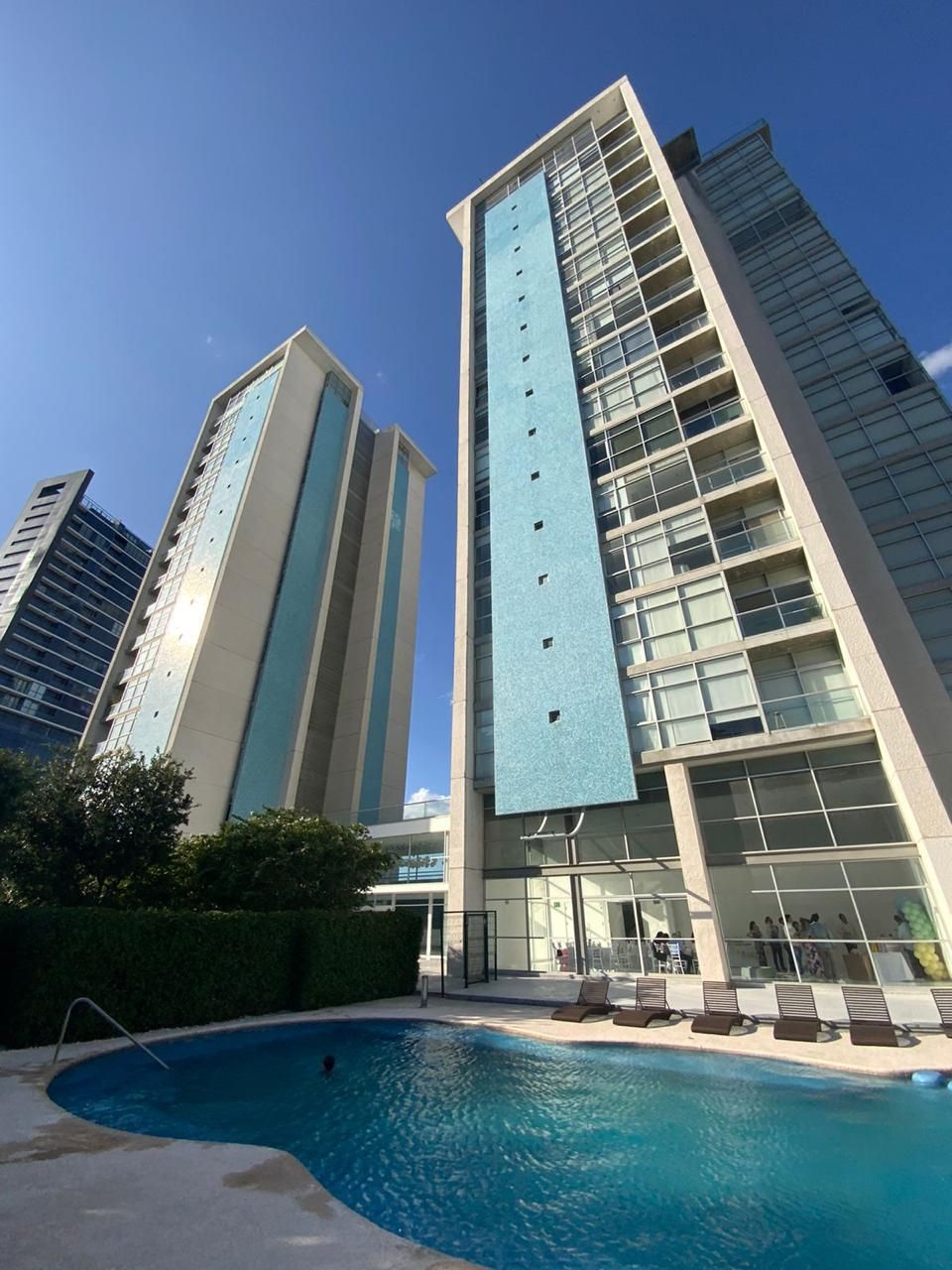 DEPARTAMENTO RENTA EN TORRE AQUA VALLE ORIENTE