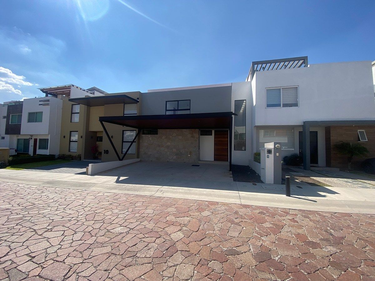 CASA MAIRAN EN VENTA EN CAÑADAS DE LAGO, foto 1 de 41