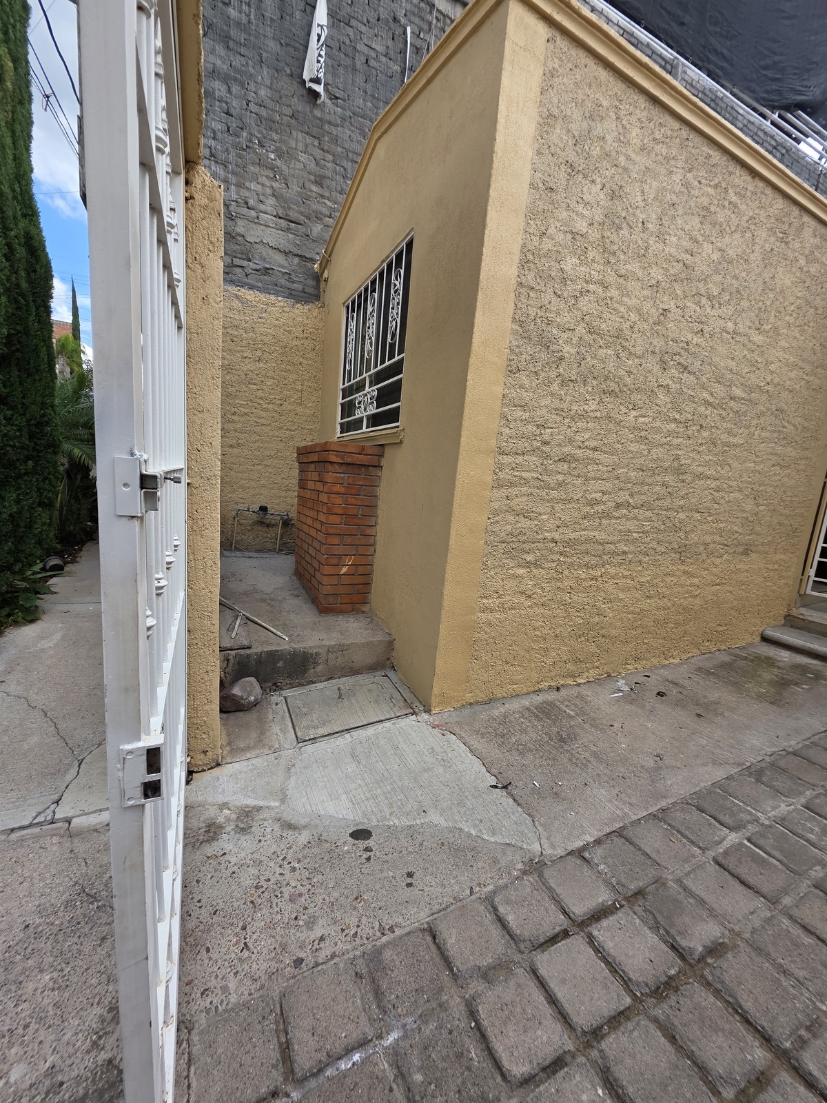 4 of 22