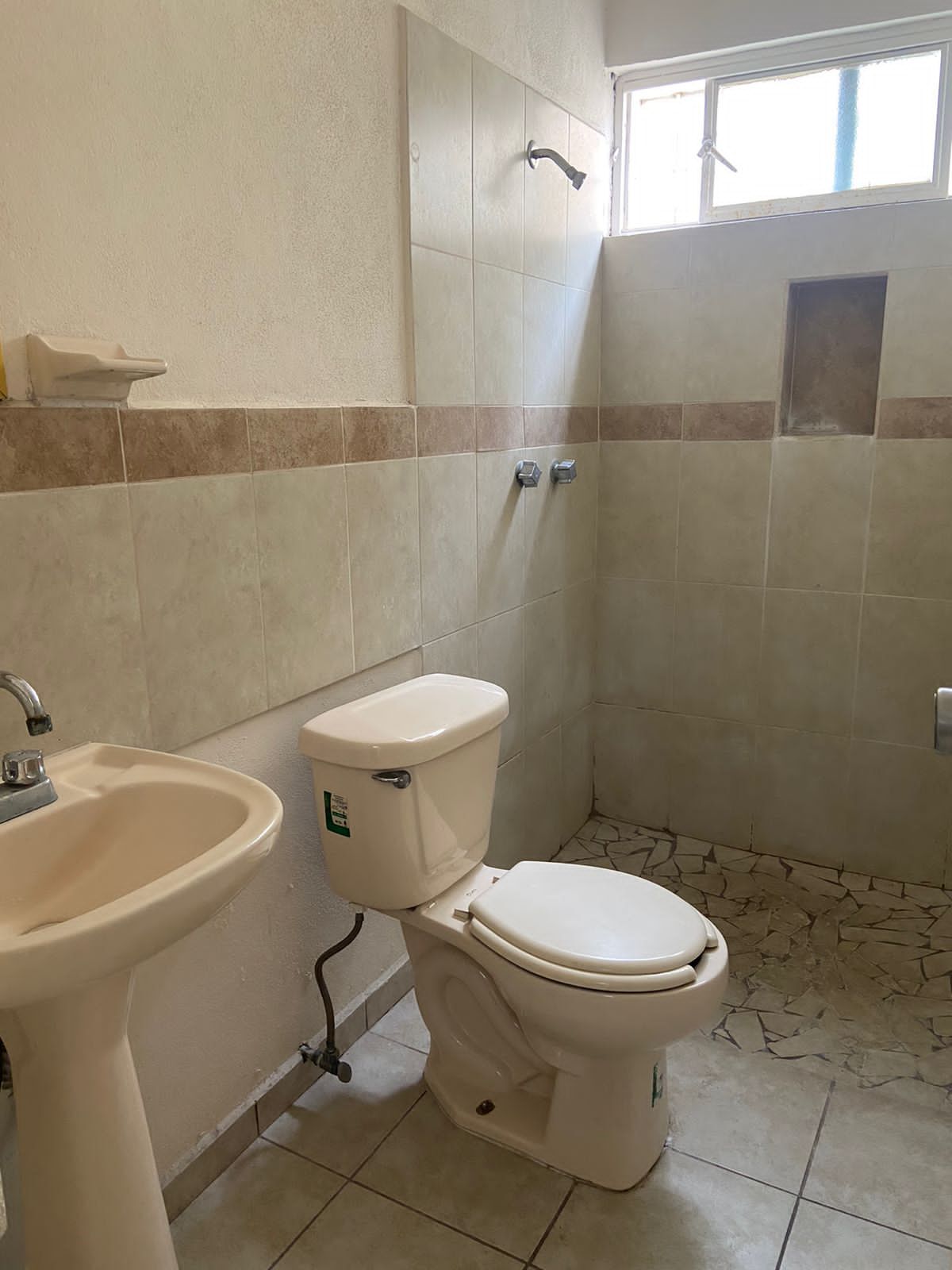 BAÑO COMÚN