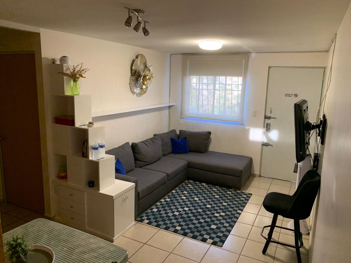 1 of 19: Sala
