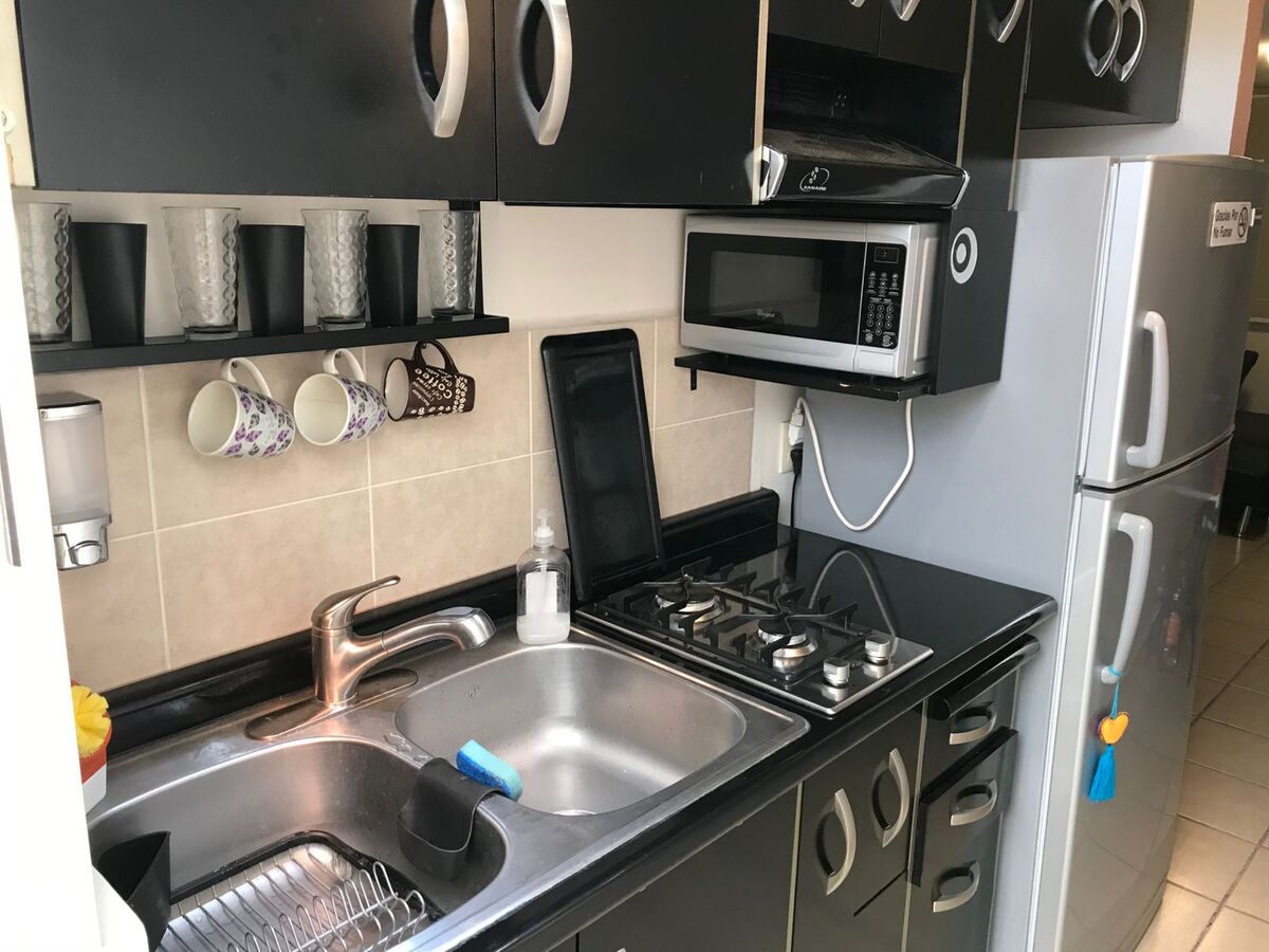 4 of 19: Cocina Equipada