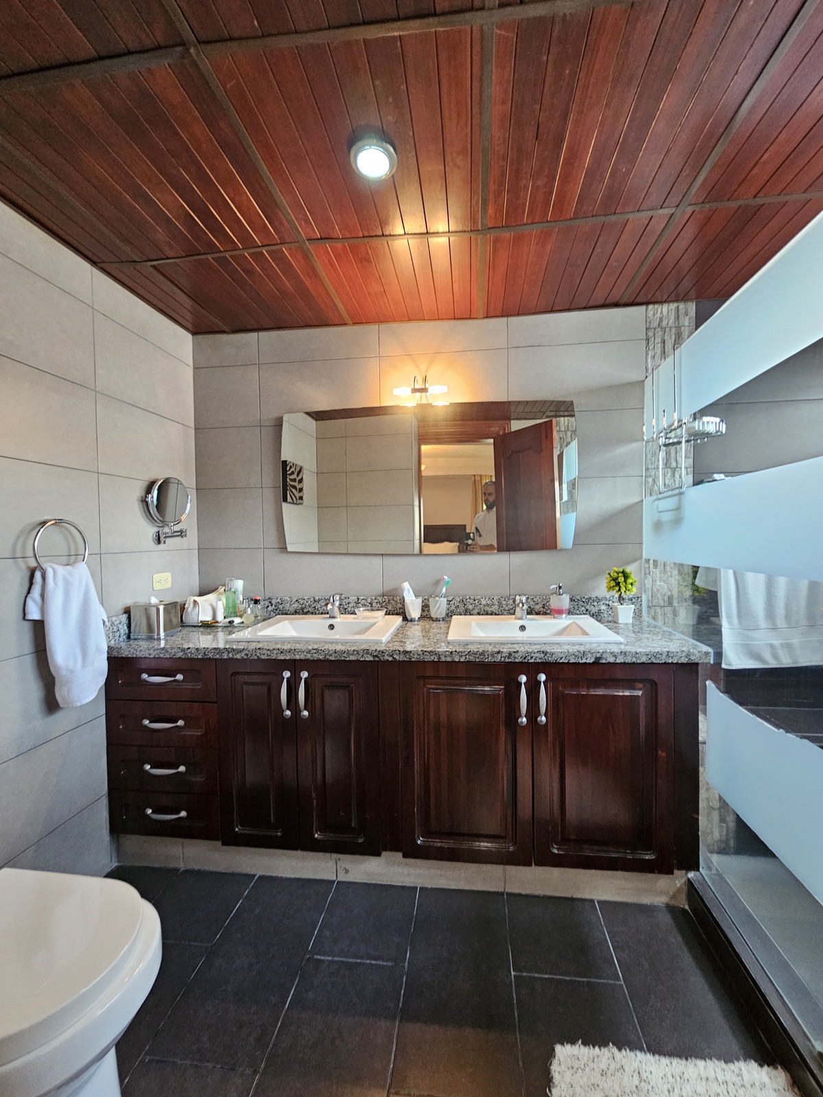 13 de 17: Baño Hab. Principal