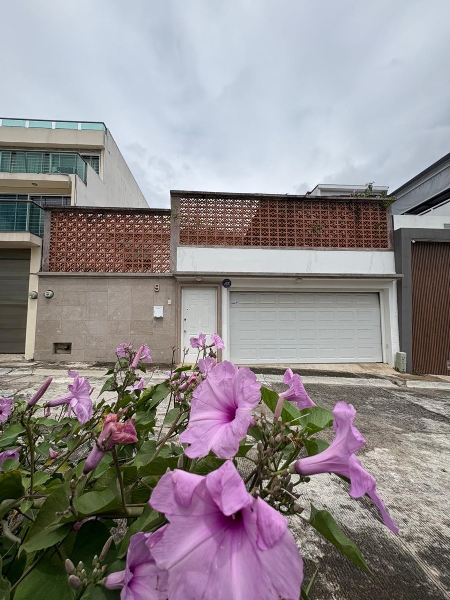 1 of 23: CASA EN VENTA