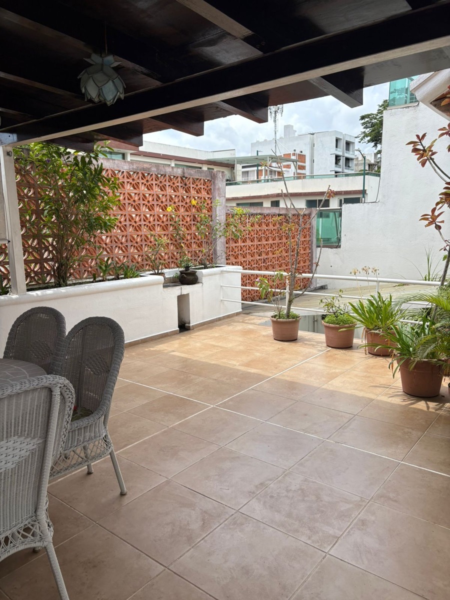 2 of 23: TERRAZA BALCON