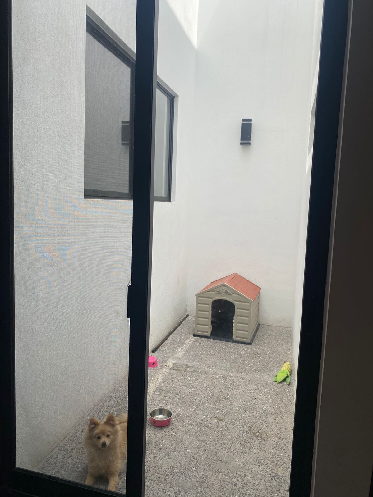 6 of 14: Pequeña terraza