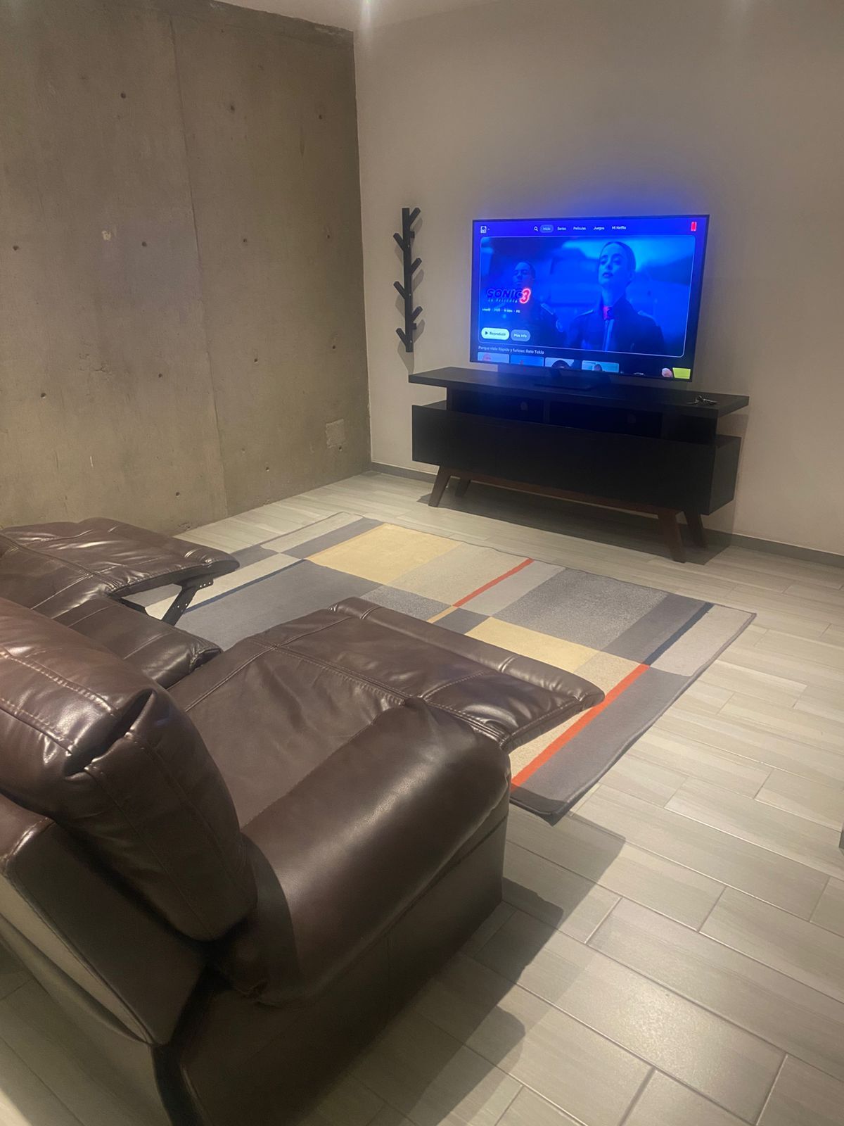 4 of 14: Area de Hall/Tv/Sala