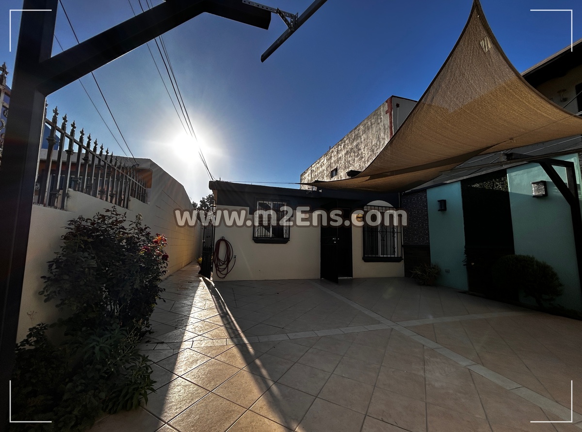 1 of 7: Casa con todas las áreas en perfecto estado