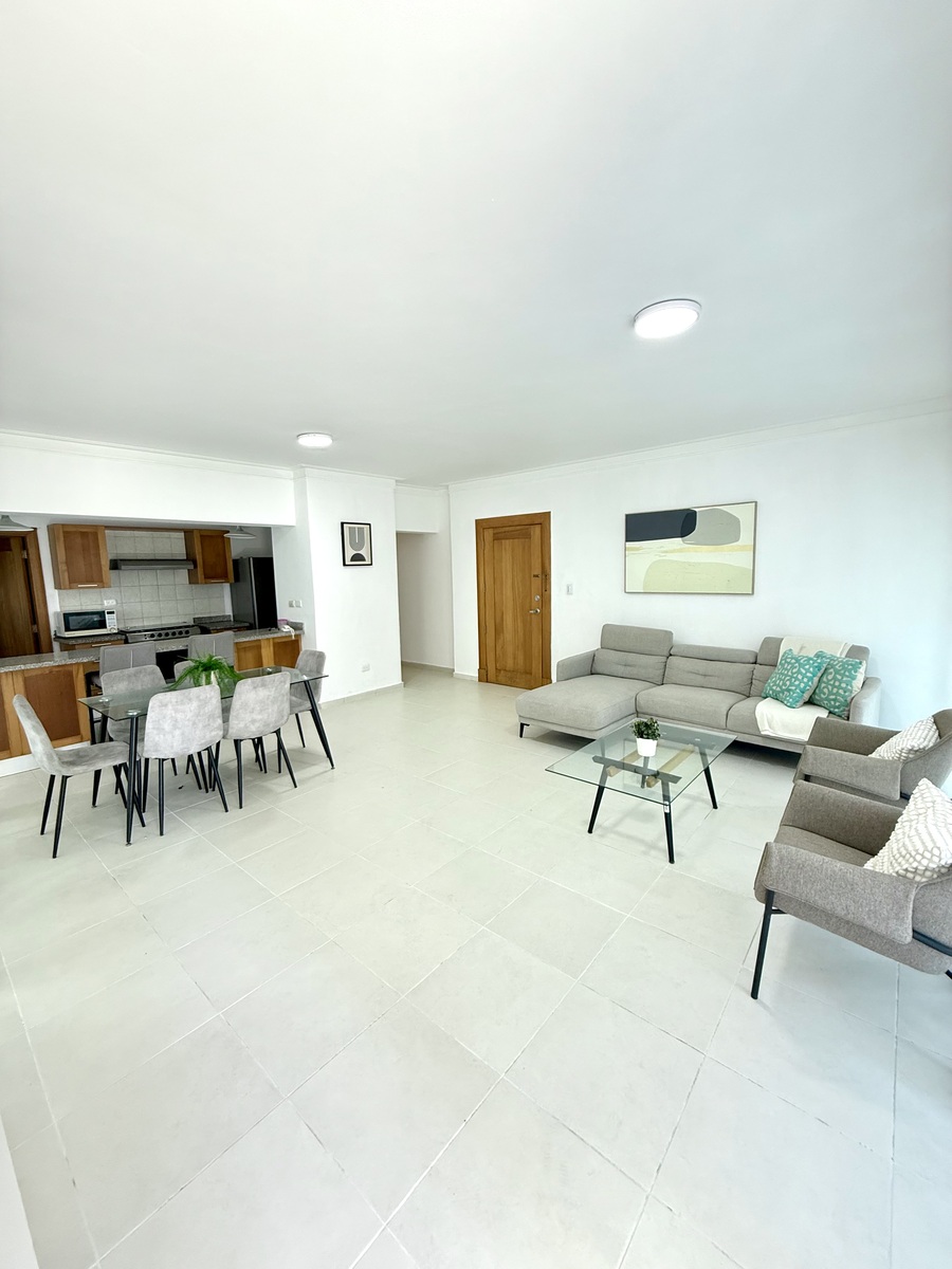 Apartamentos en Venta Ensanche Serrallés, Santo Domingo