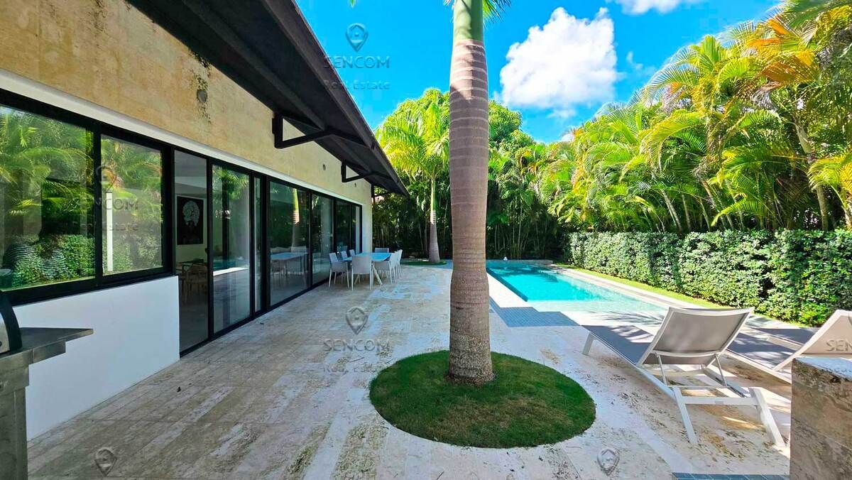 1 de 34: Villa en Alquilar en Punta Cana Village 3