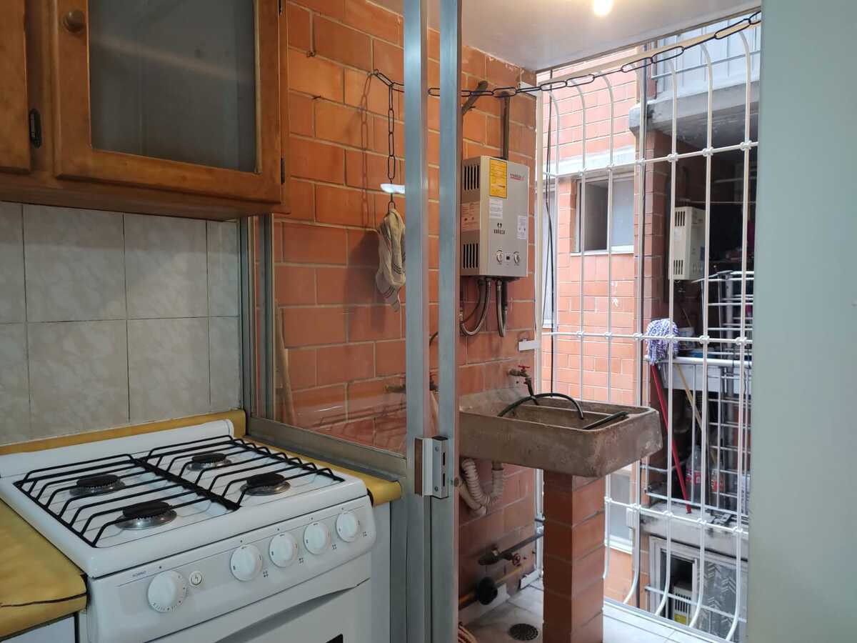 6 de 15: Cocina y Patio de servicio