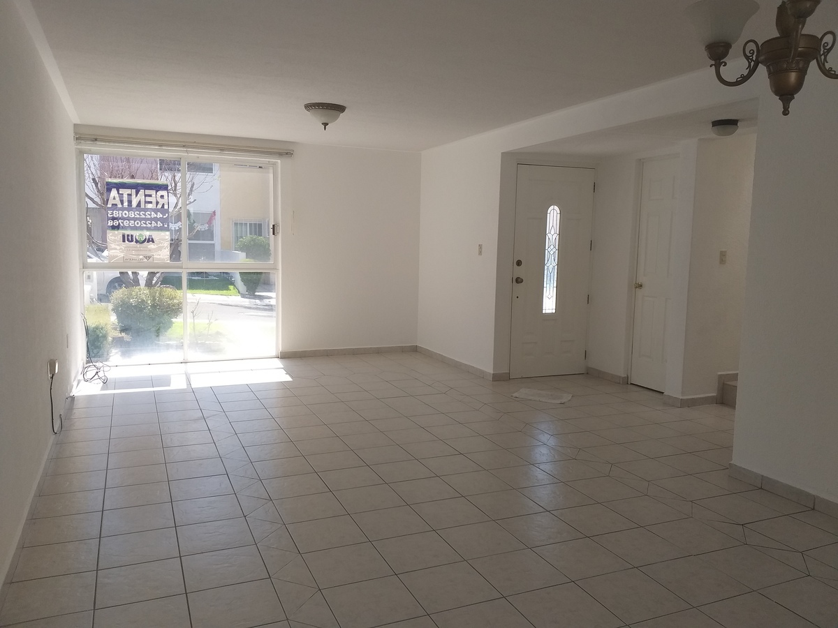 3 de 21: sala y comedor
