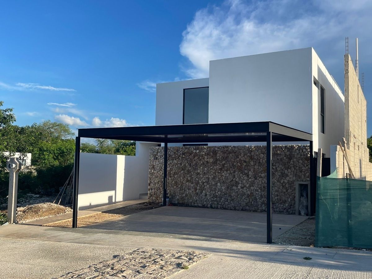 1 de 12: Fachada Principal