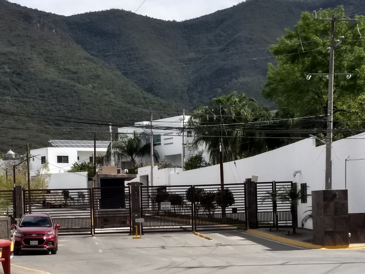 2 de 4