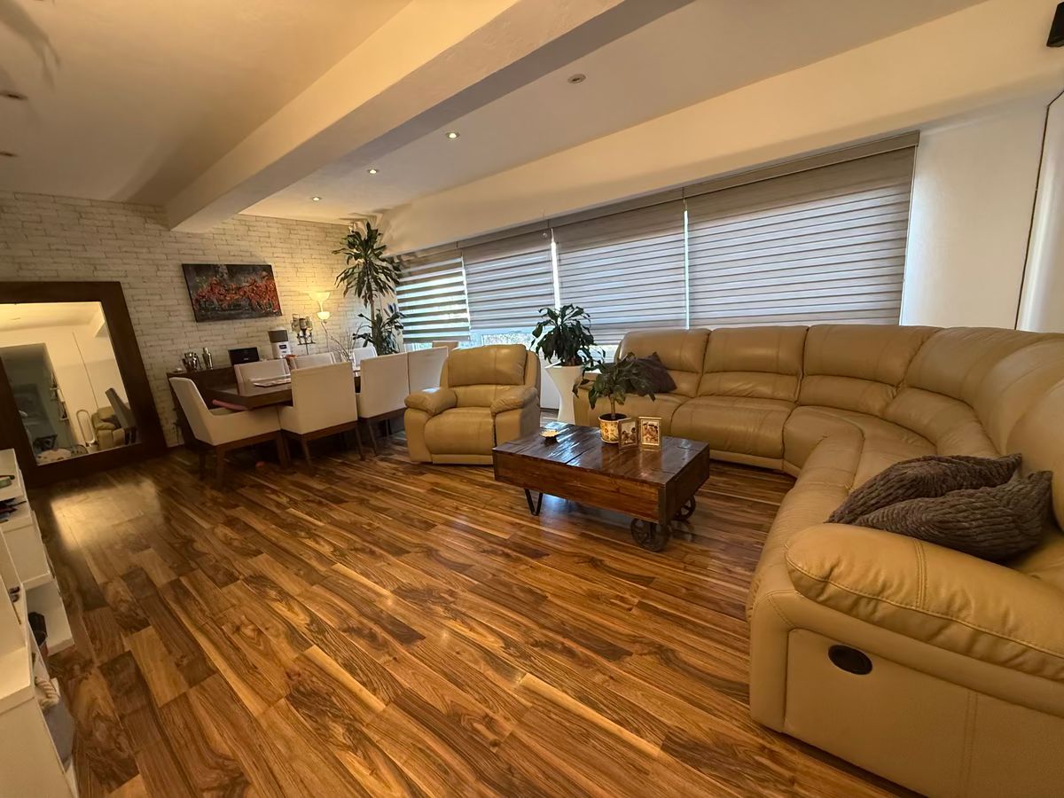 1 de 21: Estancia de sala comedor