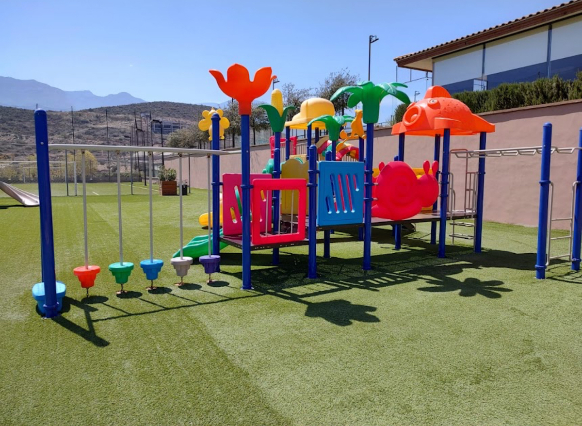 5 de 8: JUEGOS INFANTILES