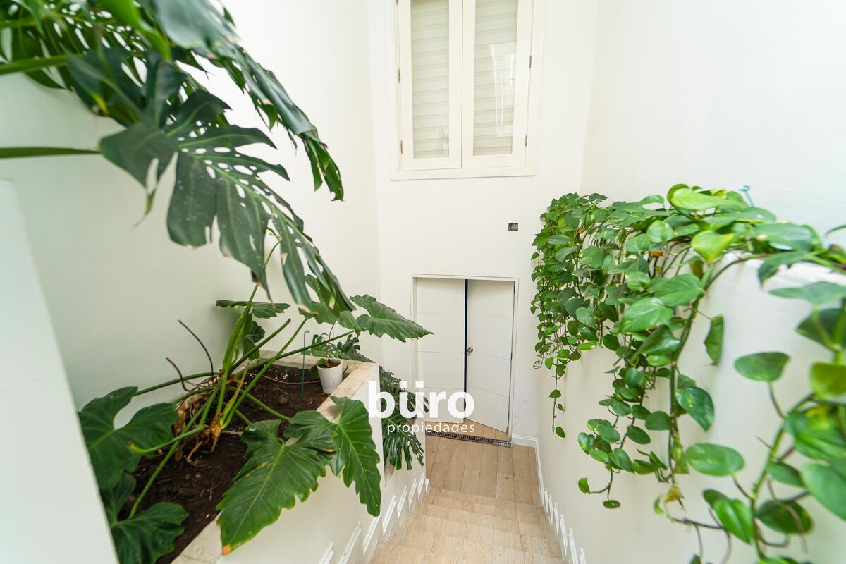 37 de 40: Depósito amplio.