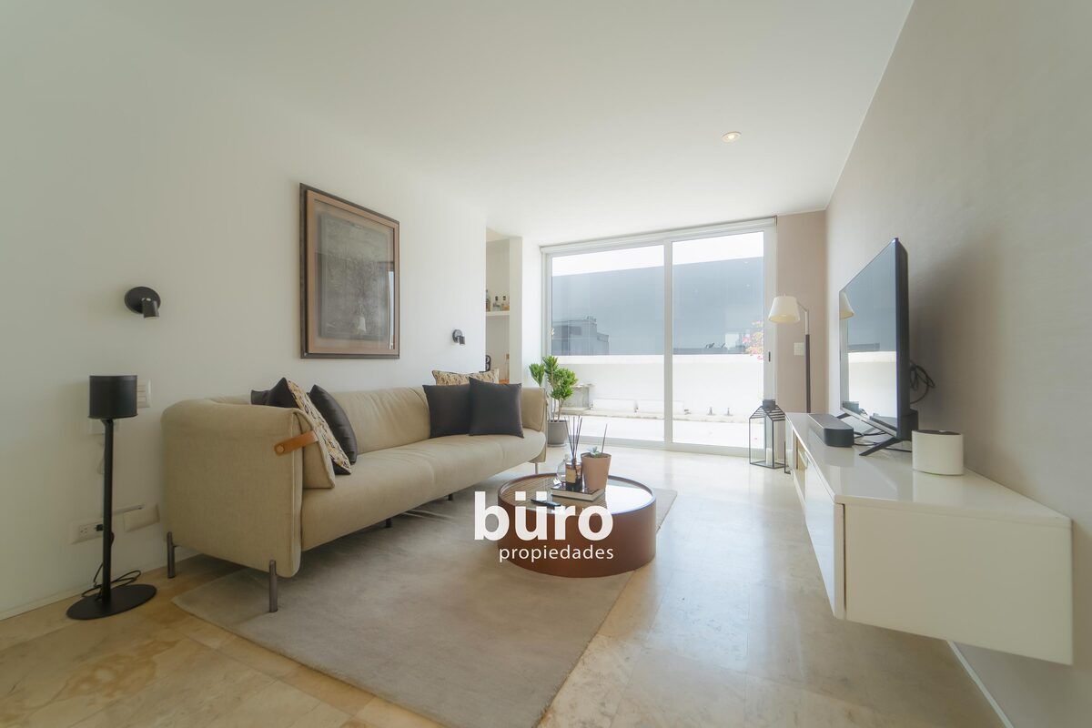 4 de 18: Family Room/Tercer Dormitorio con Baño incorporado y Terraza