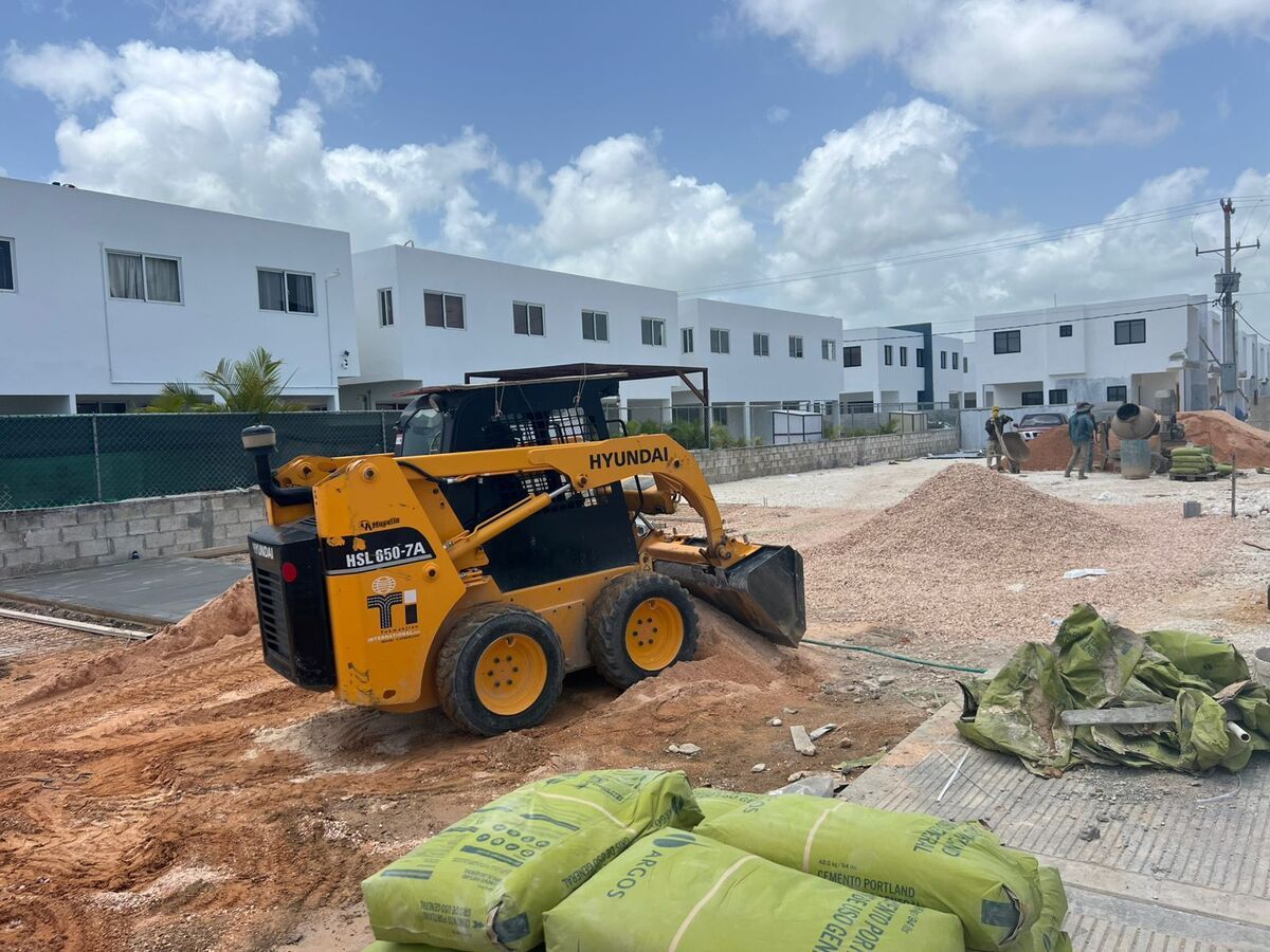 11 de 13: AVANCE DE OBRA