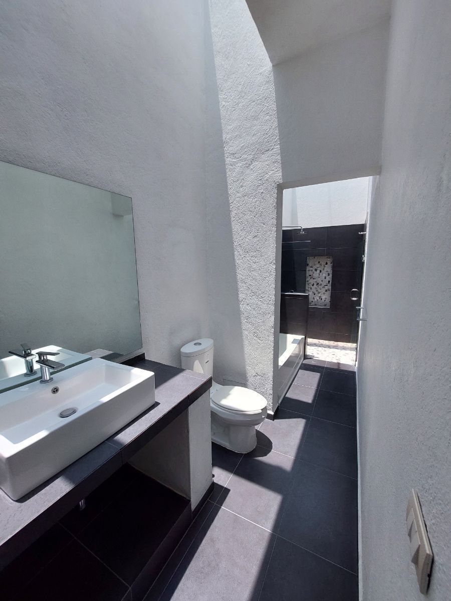 24 de 24: baño