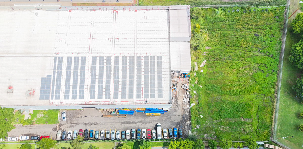 2 de 9: PANELES SOLARES