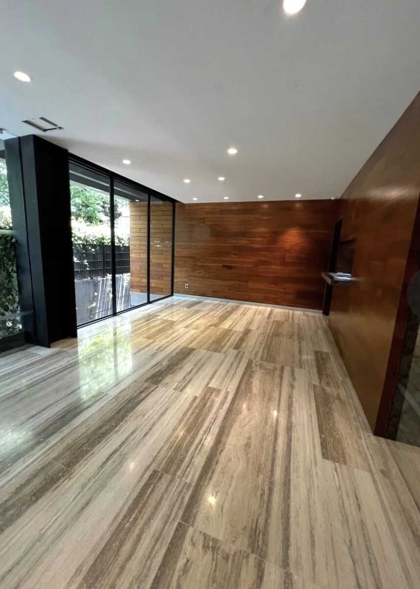1 de 13: Lobby del edificio