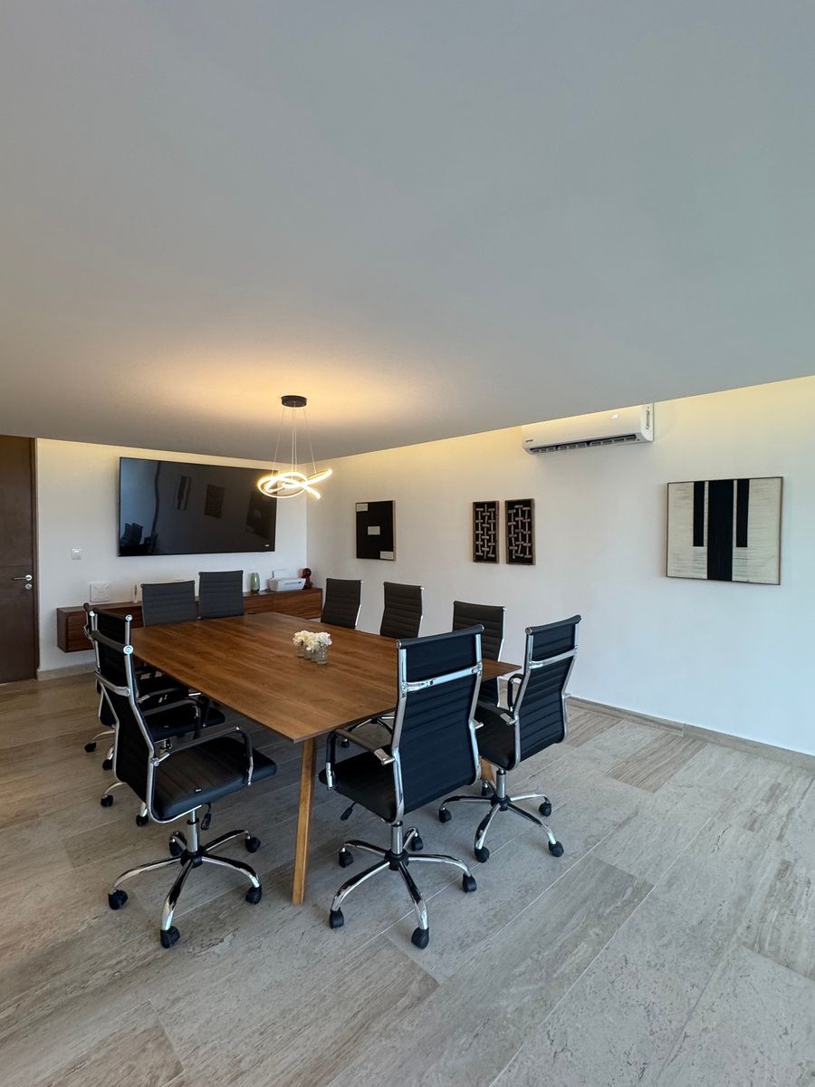 33 de 41: Sala de Juntas