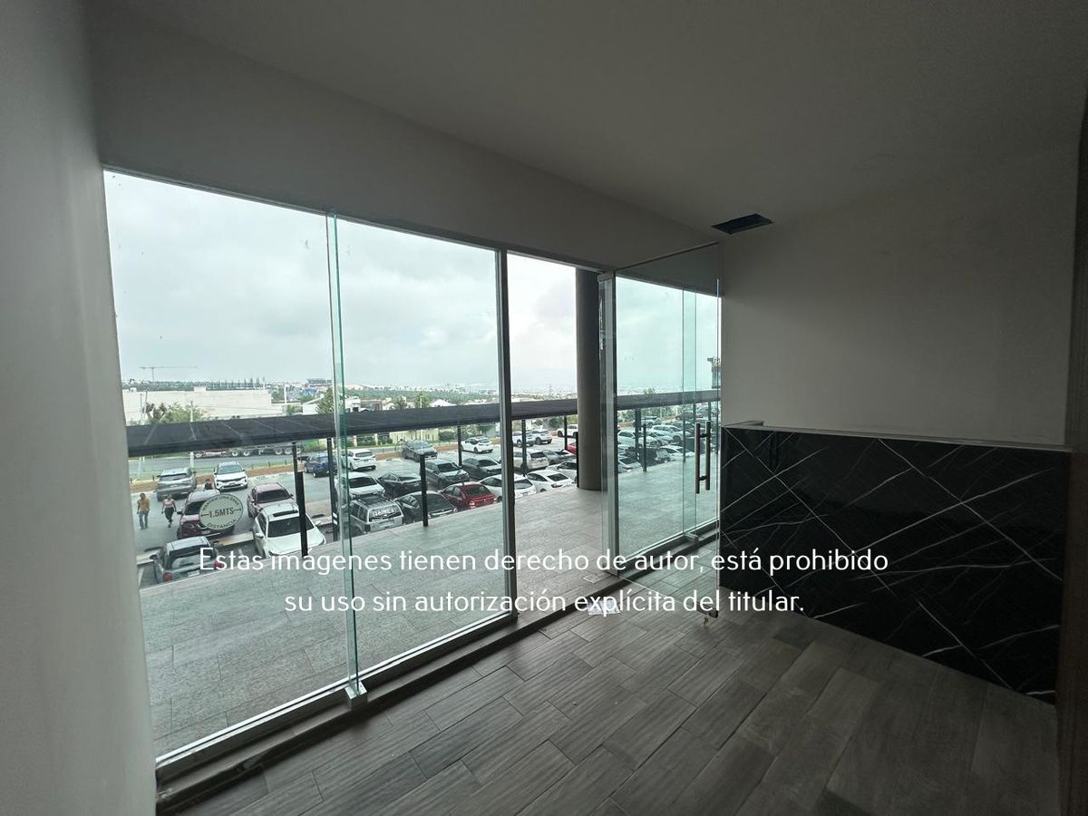 4 de 10: Local en Renta en Plaza Serranía 50 m2