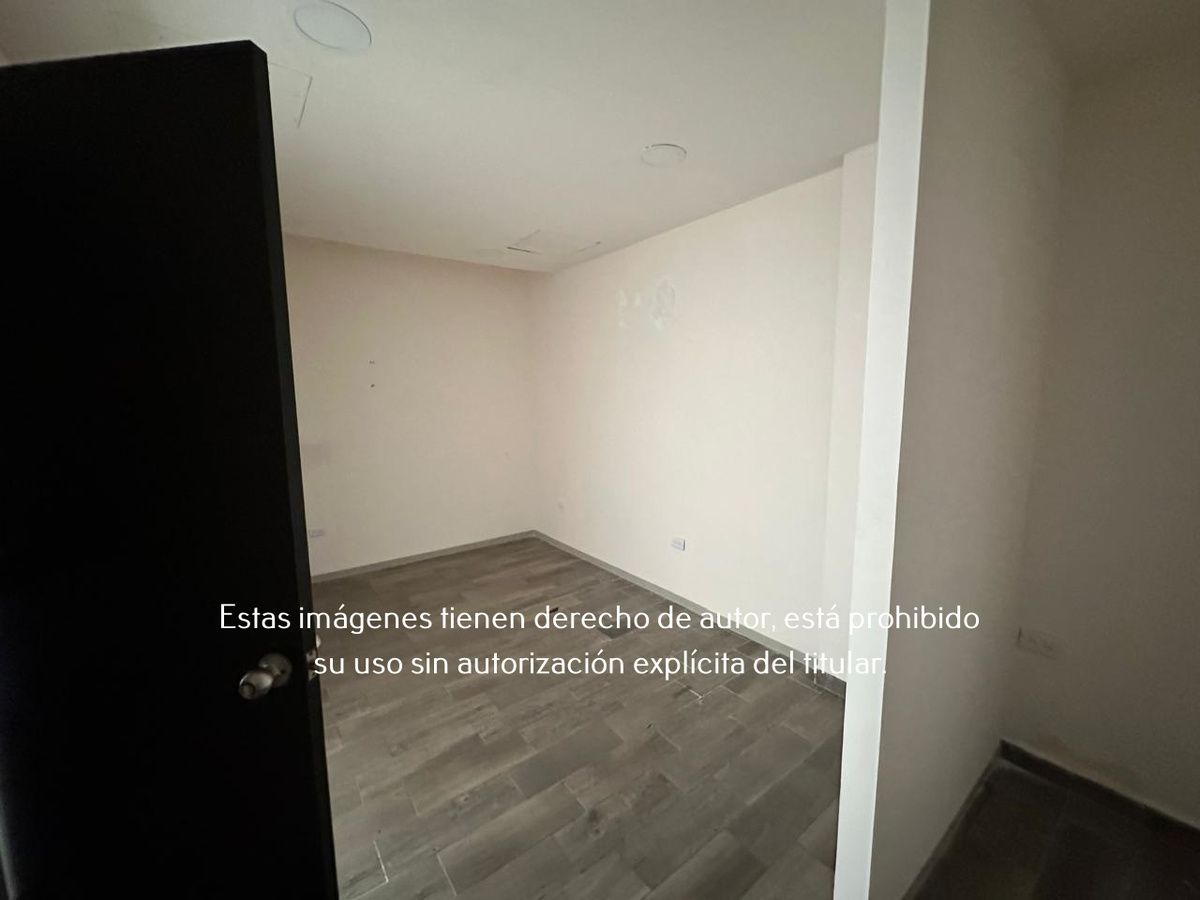 8 de 10: Local en Renta en Plaza Serranía 50 m2