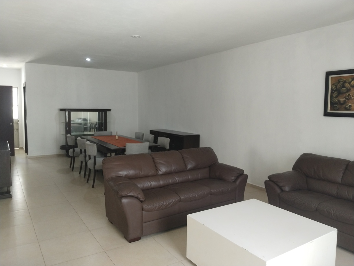 21 de 24: Sala comedor
