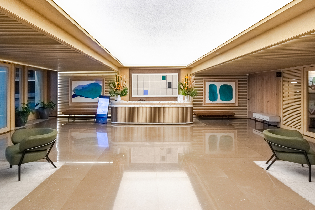 13 of 20: Entrada principal