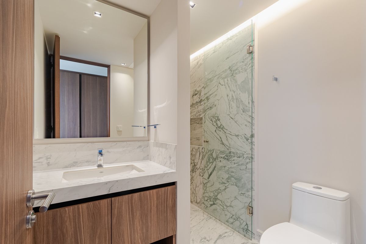 11 de 19: Baños recamaras 01 y 02