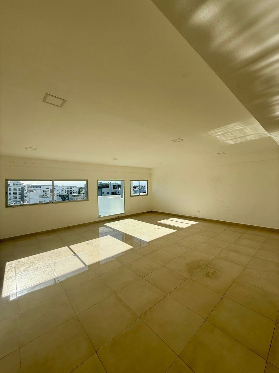 8 de 10: Salón Multiusos