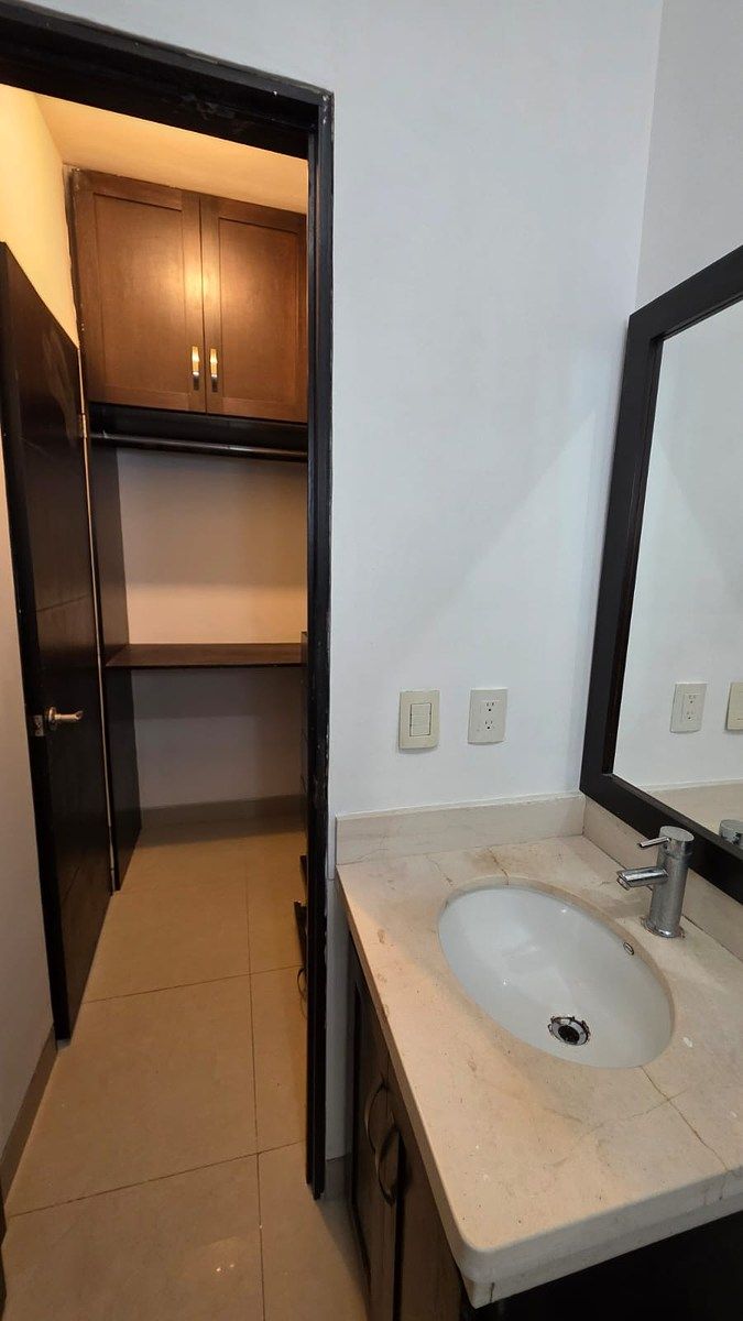 29 de 50: CLOSET REC. #3