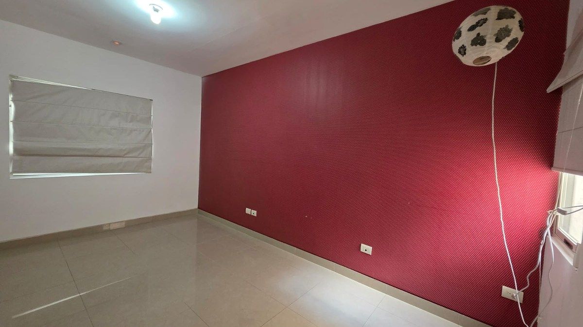 23 de 50: RECAMARA #2 CON CLIMA, BAÑO COMPLETO Y VESTIDOR