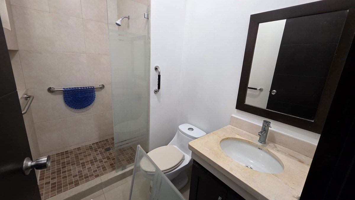 26 de 50: BAÑO COMPLETO REC. 2