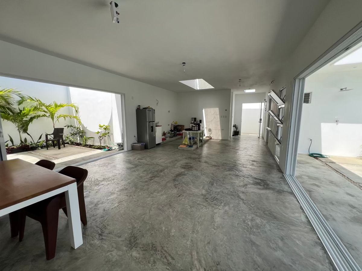 7 of 17: Living Room / Kitchen View