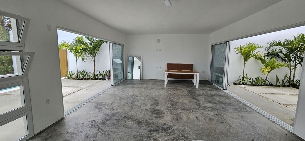 6 of 17: Living Room