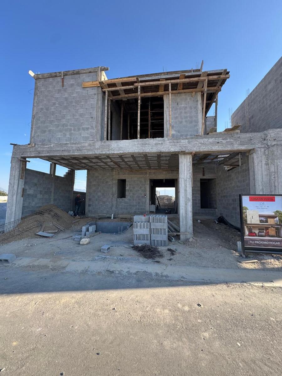 2 of 5: Avance de obra de la casa
